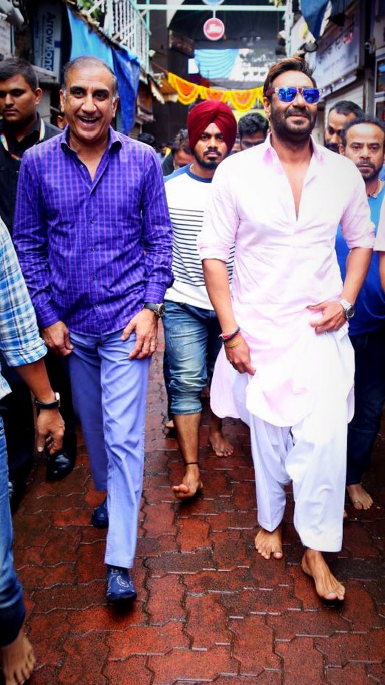 In Pics : Bollywood stars Welcome Ganpati Bappa