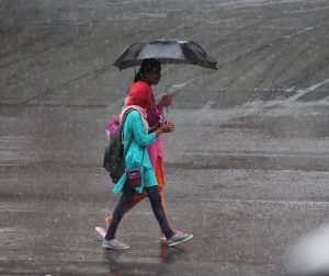 शहर में दो दिन से हो रही झमाझम बारिश से मौसम हुवा सुहाना