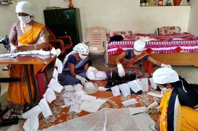 masks created by women