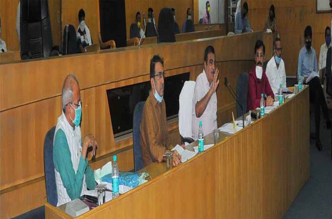 meeting Nitin Gadkari