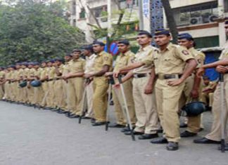 Maharashtra Government to recruit 20,000 police constables Maharashtra Government to recruit 20,000 police constables
