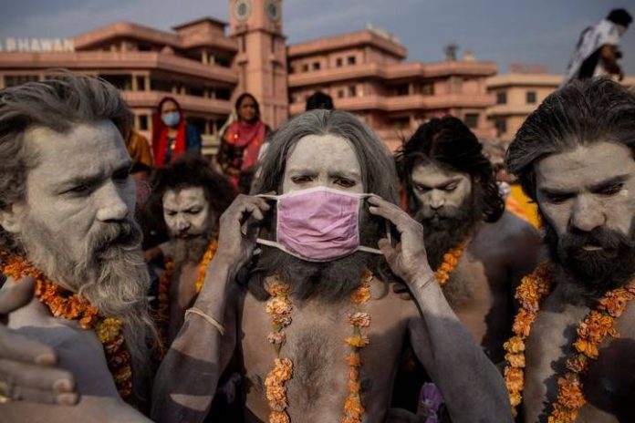Kumbh: 30 sadhus