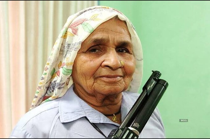 "Shooter Dadi" Chandro Tomar dies; She was COVID positive