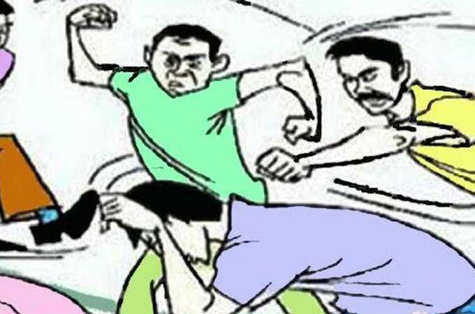 मुलगा 5 वेळा मुलीला पहायला आला, शेवटी लग्नाला नकार दिला; मुलीच्या नातेवाईकांनी मुलाला खोलीत बंद करून चांगलच....