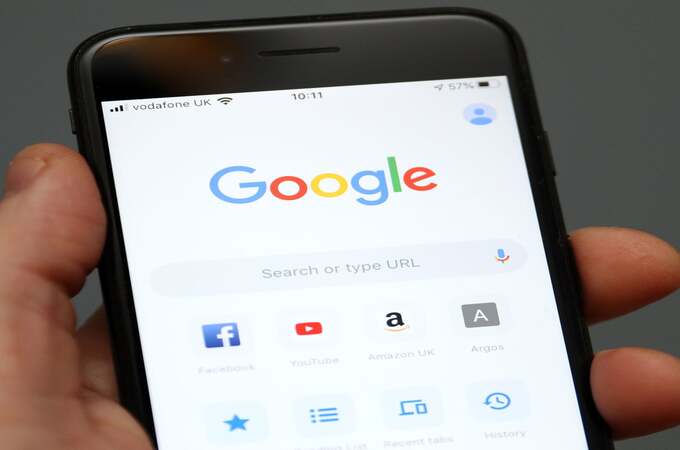 लहान मुलं काय पाहणार; लहान मुलं काय पाहणार;