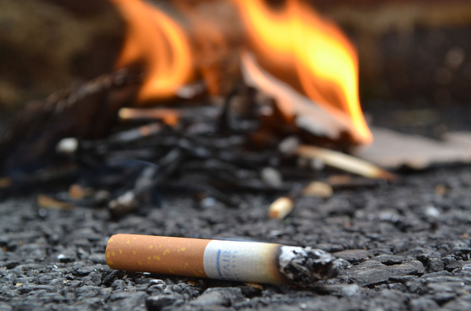 मोठा पणती टोळक्याचा धुडघूस; सिगारेट दिली नाही म्हणून पेट्रोल टाकून घर पेटवून दिले