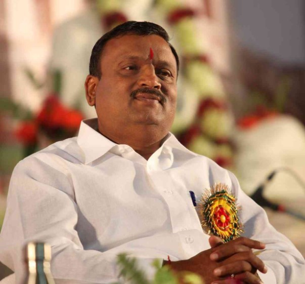 Unrevised data showing no slots on CoWin website, citizen can directly approach centres to get their jab: Nagpur Mayor