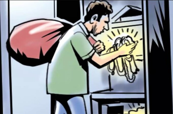 पत्नीला शेवटचे पाहण्यासाठी घरी जाण्यास मालकाने नकार दिल्यामुळे रागात नोकराने केला मोठा कारनामा