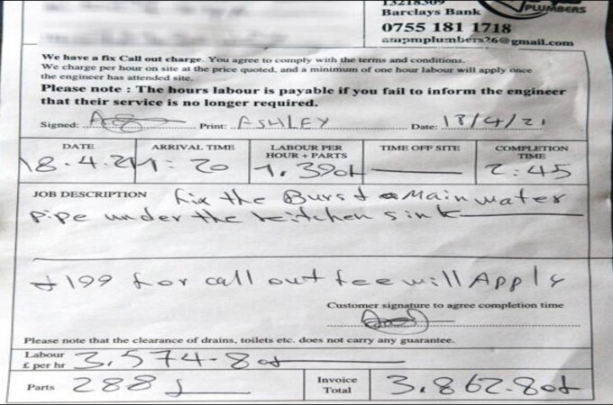 Viral: हे काय! प्लंबरनं किचनचा तुटलेला पाईप जोडण्यासाठी मागितले ४ लाख रुपये