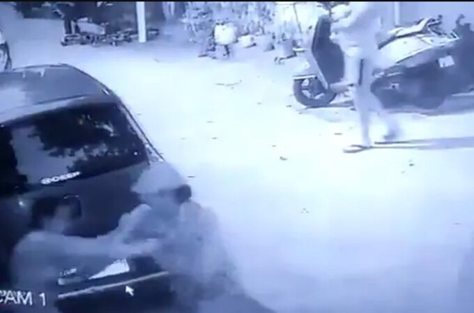 woman stabbed by man Woman stabbed multiple times by neighbour, incident captured by CCTV