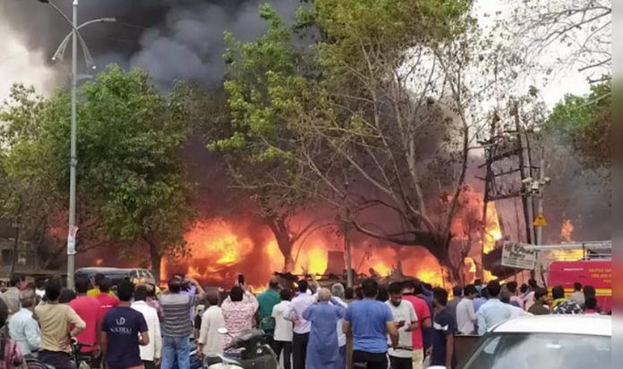 lakadganj fire