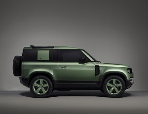 NEW DEFENDER HONOURS ITS LINEAGE WITH 75TH LIMITED EDITION