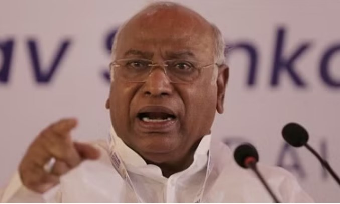 Mallikarjun Kharge wins Congress presidential elections with over 7,897 votes