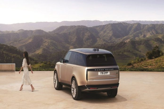 Jaguar Land Rover announces its Annual Holiday Service Camp from 14th-19th November 2022