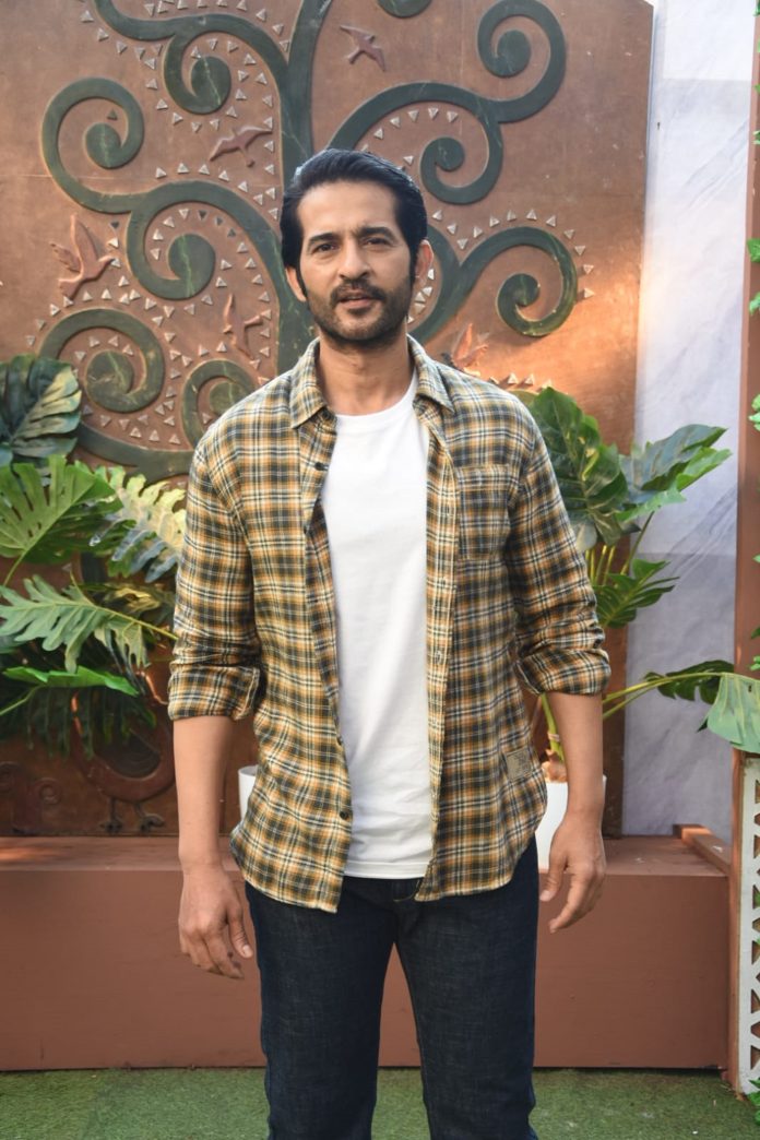 Hiten Tejwani roped in to play Ram’s brother Lakhan in Sony TV’s Bade Achhe Lagte Hain 2