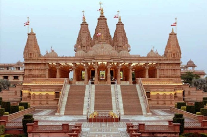 On January 14, the Ayyappa Temple will host the Makaravilakku festival