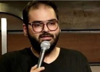 Stand-up comedy show by Kunal Kamra live in the Nagpur city Stand-up comedy show by Kunal Kamra live in the Nagpur city