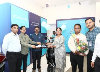 India’s Orange City Nagpur saw 100+ Chetak deliveries in a single day India's Orange City Nagpur saw 100+ Chetak deliveries in a single day