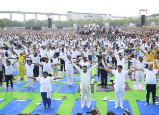 Massive Turnout of 50,000 at ‘Yoga Mahotsav’ in Hyderabad Massive Turnout of 50,000 at ‘Yoga Mahotsav’ in Hyderabad