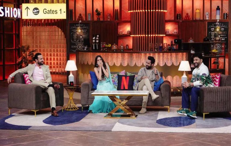 Netflix’s the Great Indian Kapil Show S2: Here’s Why Janhvi Kapoor Faked Being a Boy on Instagram for Her Girlfriend!