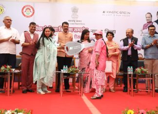 Maharashtra Government and Kinetic Green Join Hands to Launch ‘pink E-rickshaw’ Initiative for 10,000 Women Beneficiaries in State of Maharashtra